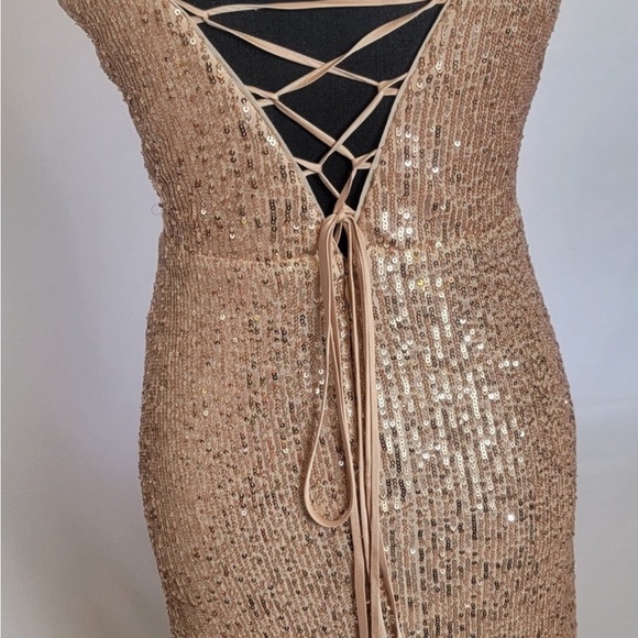 Gianni Bini size 7 prom dress/evening sequin dress - Picture 7 of 9